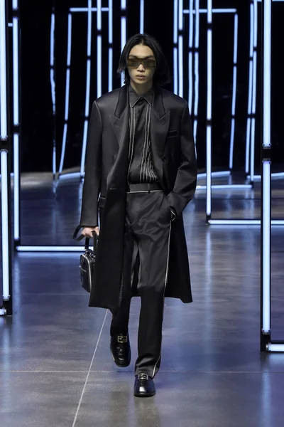 Look 33